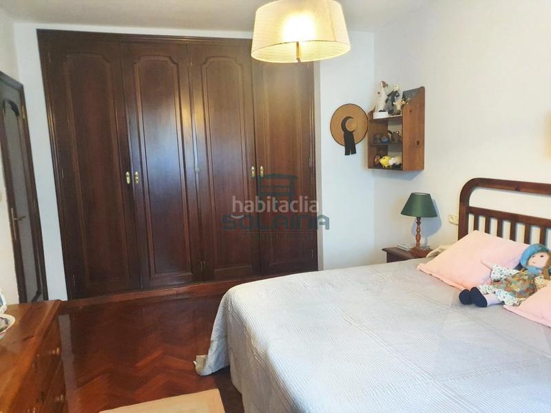 Foto 25e5d4fc-3ec9-459e-b43f-a9213a3b385b. Appartamento con riscaldamento parcheggio in Centro Ourense