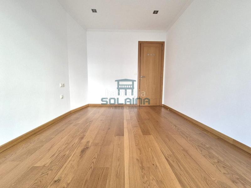 Foto 635eb3fd-a5b8-4680-b1c8-6698fd6e4b82. Piso en Centro Ourense