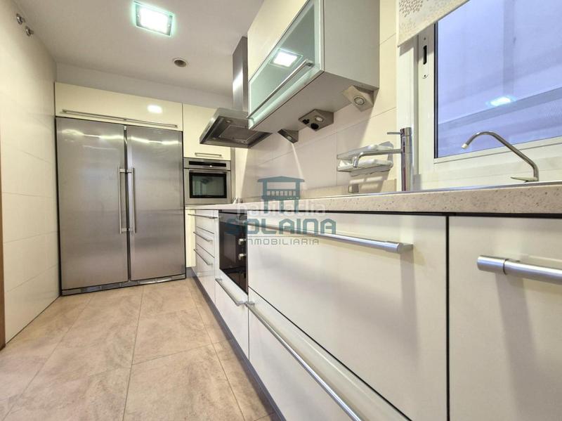 Foto 8ca39c5b-f780-4484-9b1d-4e82a34565be. Piso en Centro Ourense