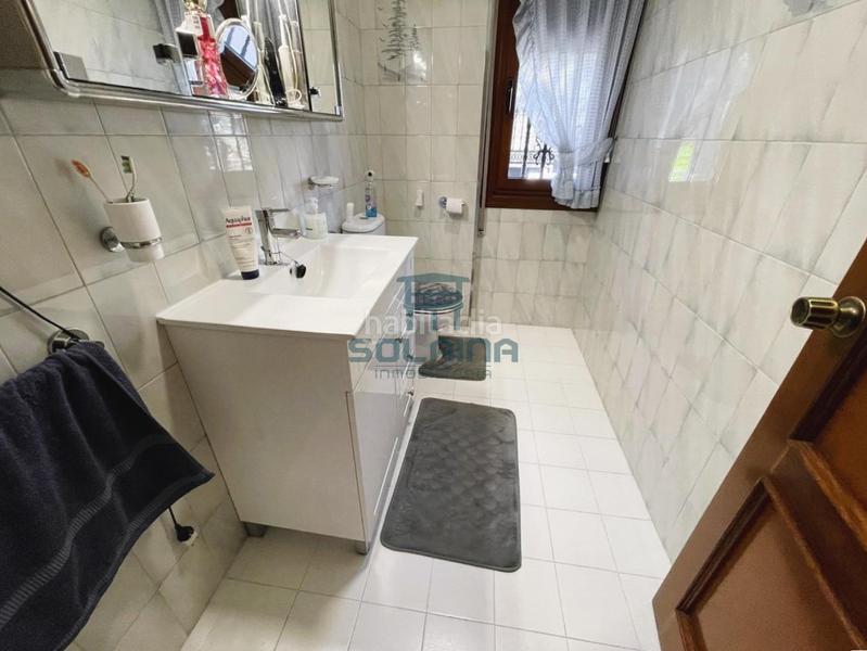 Foto 5f4372c5-cf66-4fa9-a710-e4b9709345f2. House with heating parking in A Carballeira Ourense