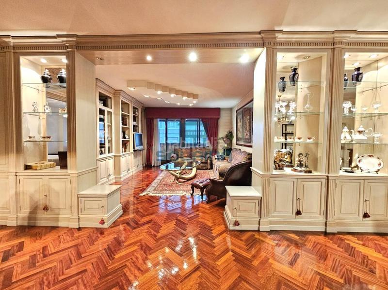 Foto 79765c94-67f3-4e6a-88c0-a08cf9943080. Appartement avec chauffage parking dans Centro Ourense