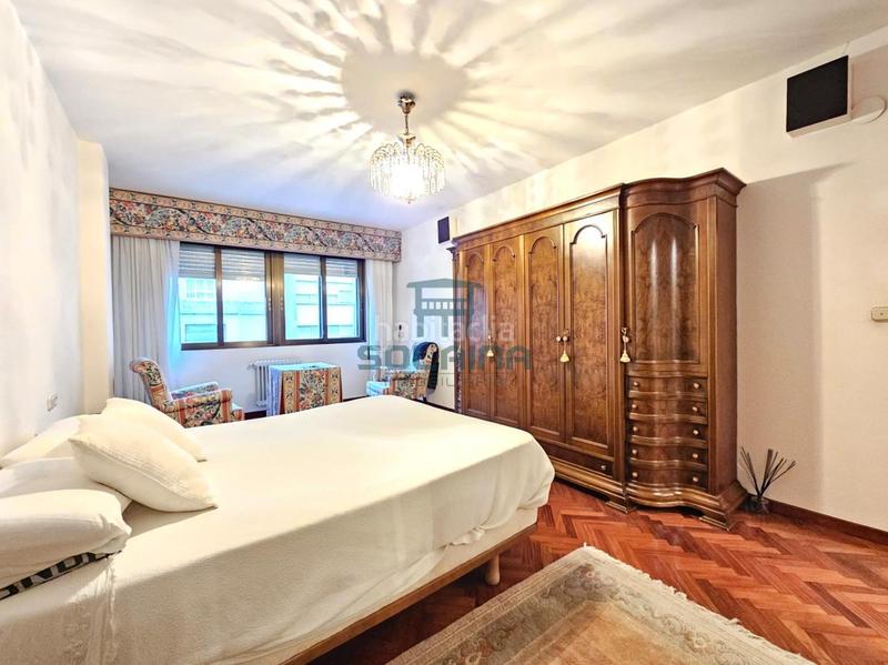 Foto ea553c88-9eb2-4e85-a51f-5d28aedadaca. Flat with heating parking in Centro Ourense