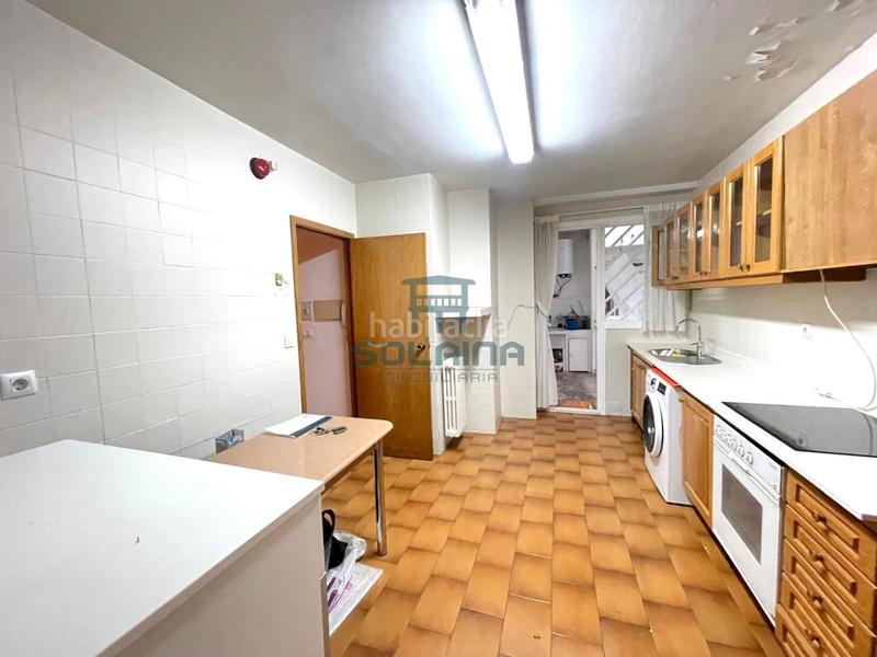 Foto 4ac362cc-0c6d-4a01-a722-ae801ff8c5d1. Piso en Centro Ourense