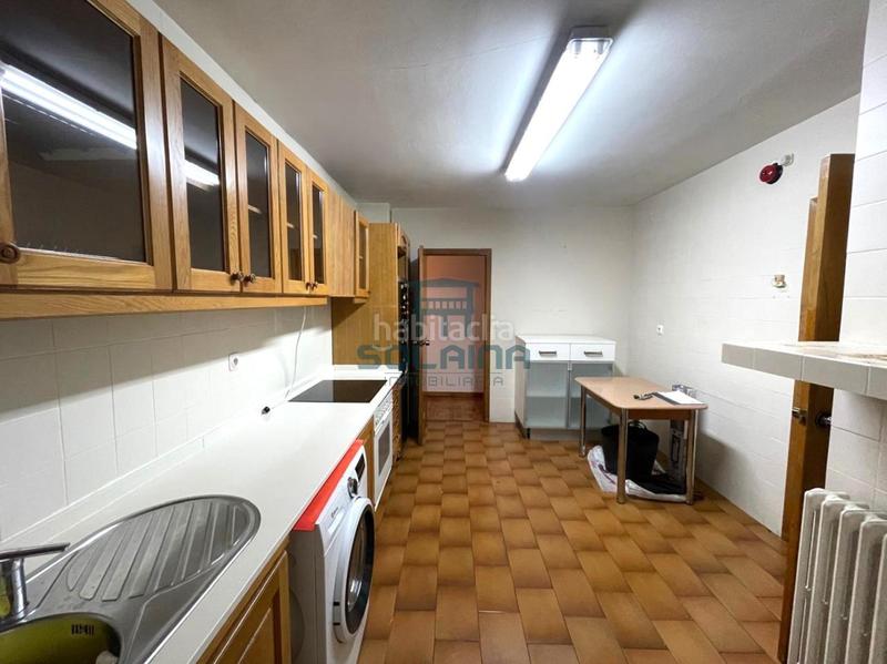 Foto 98f66530-4af6-4c53-ab09-12af6d2d0512. Piso en Centro Ourense