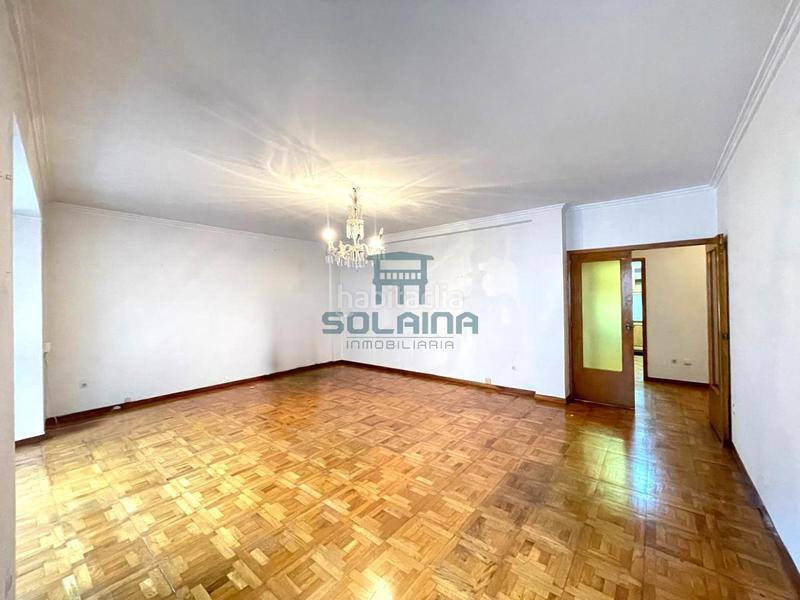 Foto 9f570386-4bd4-4eea-b630-41c28f3fefb3. Piso en Centro Ourense