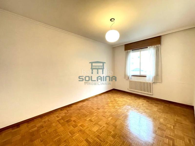 Foto ed9ec3c3-7d79-493d-bbeb-eaf186748c33. Piso en Centro Ourense