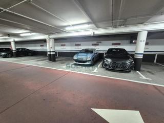 Parking coche en Centro