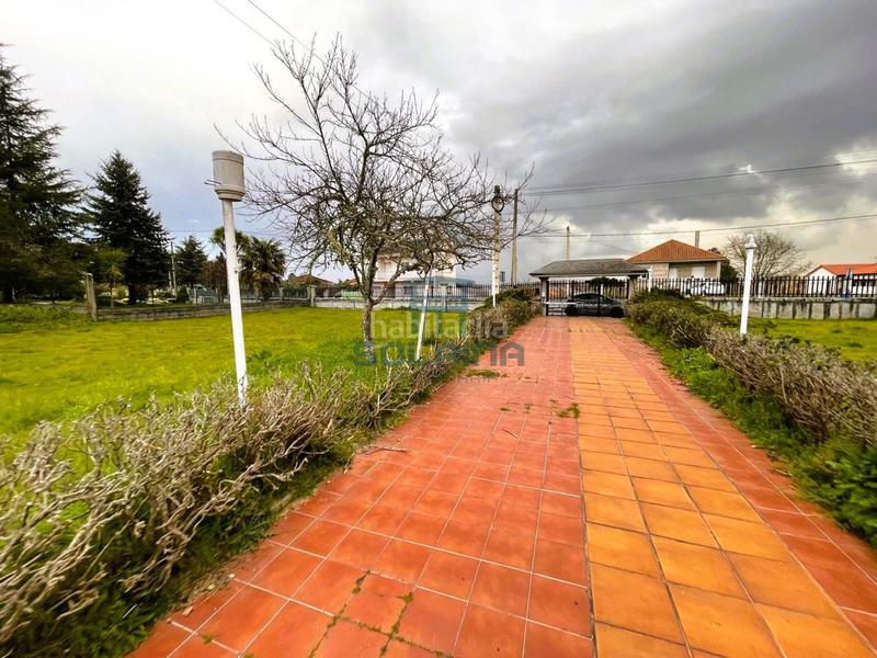 Foto 469b16fd-3ca4-4585-b100-89595b6e24b8. Chalet en San Cibrao das Viñas