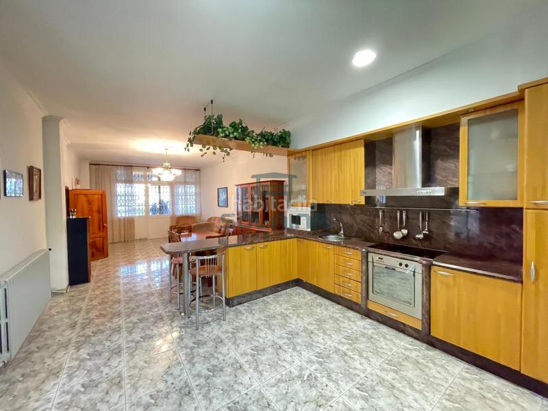 Foto 73a9d40d-c20e-457b-8dc6-e84fce51ea85. Chalet en San Cibrao das Viñas