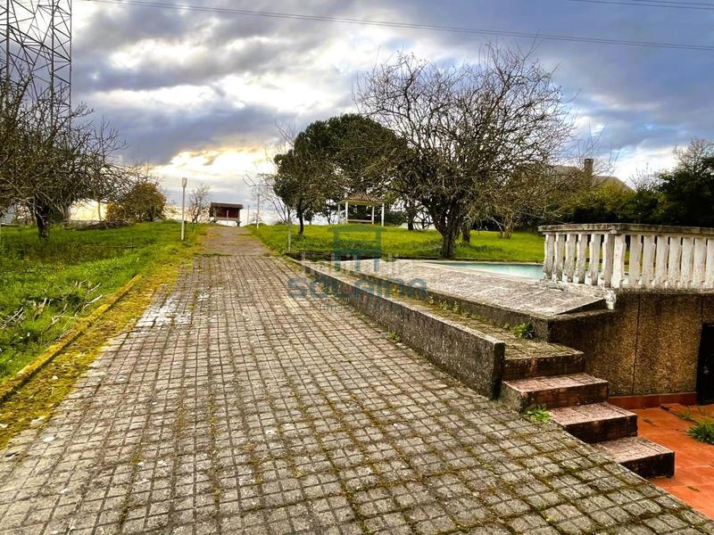 Foto b55788b6-f8c1-4c0b-94b7-993508009af1. Chalet en San Cibrao das Viñas