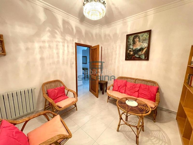 Foto f3a23e20-5244-4d8f-9538-a1b37d00f0a0. Chalet en San Cibrao das Viñas