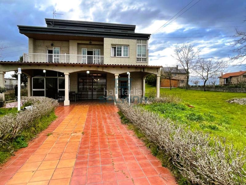 Foto fd568a80-4cd3-42f9-92c7-a74633b3a456. Chalet en San Cibrao das Viñas