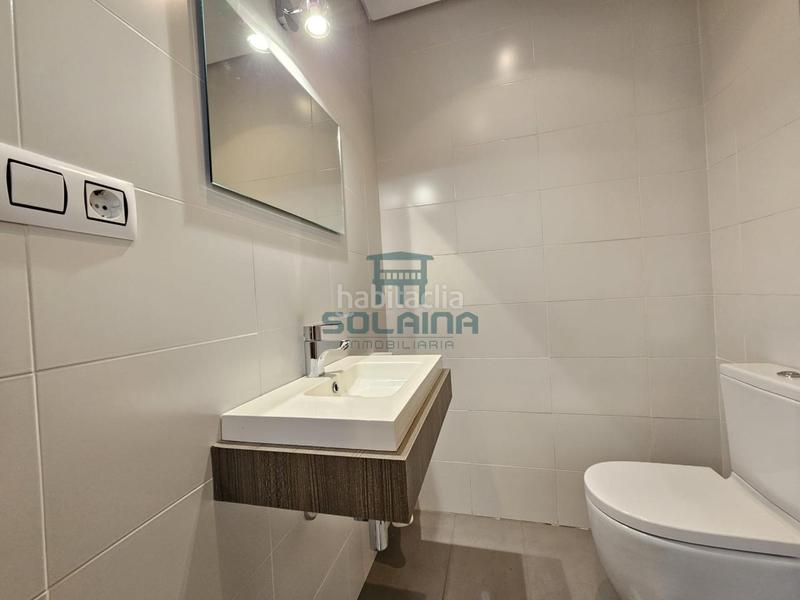 Foto f0739814-6c3e-4611-b5e2-d89ee30aa7eb. Àtic amb calefacció aparcament a Centro Ourense