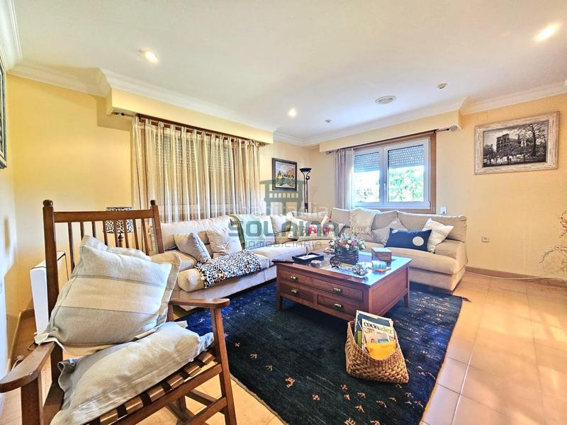 Foto 7beca5e1-85a6-4dd3-9502-33ed2f72a0d9. Chalet mit heizung parking in Mariñamansa Ourense