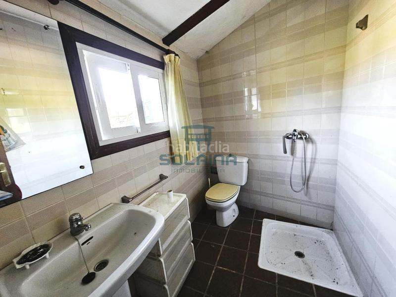 Foto e8790f5a-04b5-4518-9050-d7524704035e. Chalet with heating parking in Mariñamansa Ourense