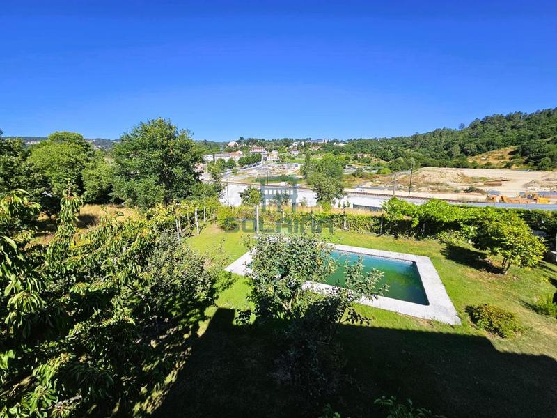 Foto 572dafbb-cc18-4842-8539-004dea03c2d4. Chalet en Mariñamansa Ourense