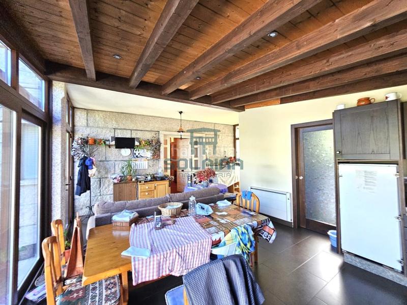 Foto bdab9681-ac04-4b5a-99be-9854d5cdbca4. Chalet con riscaldamento parcheggio in Mariñamansa Ourense