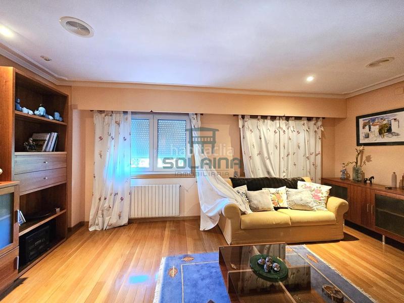 Foto c9da6858-81dc-4bf8-b15a-01b0d963358f. Chalet con riscaldamento parcheggio in Mariñamansa Ourense