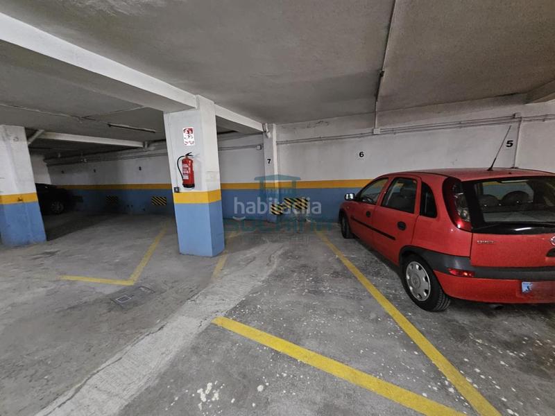 Foto 8a4f6a47-3233-4281-885b-72d7e4286cd3. Lloguer aparcament cotxe a Centro Ourense