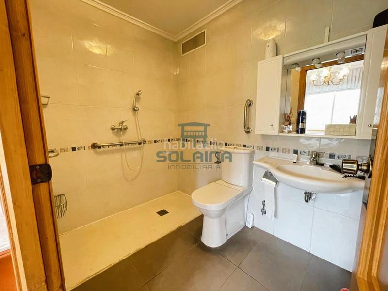 Foto 41517757-3547-4014-a0eb-7a0db51251fc. Casa en As Lagoas Ourense