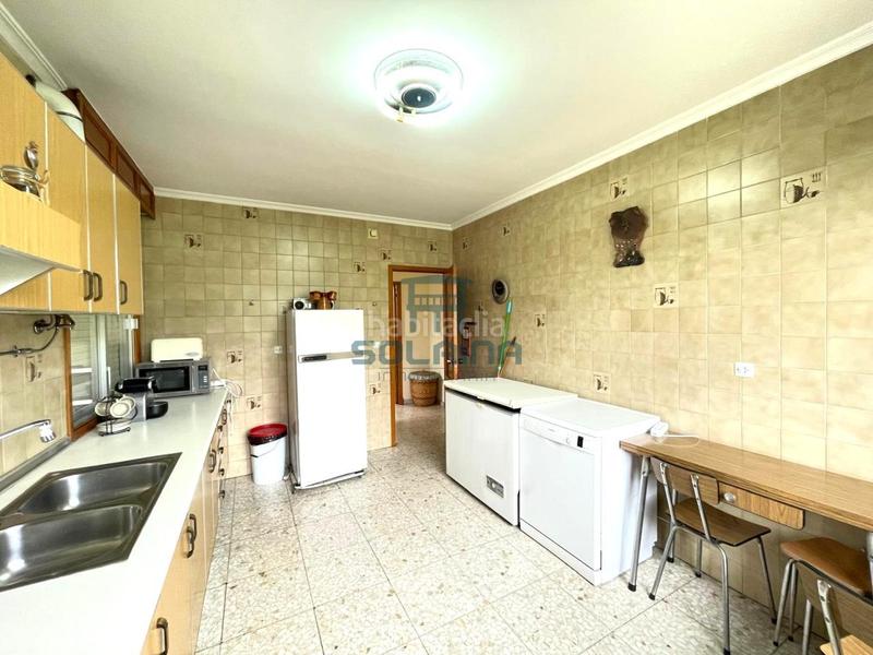 Foto 73c7f51c-76e6-4fb7-845d-d866c06ea9c6. Casa en As Lagoas Ourense