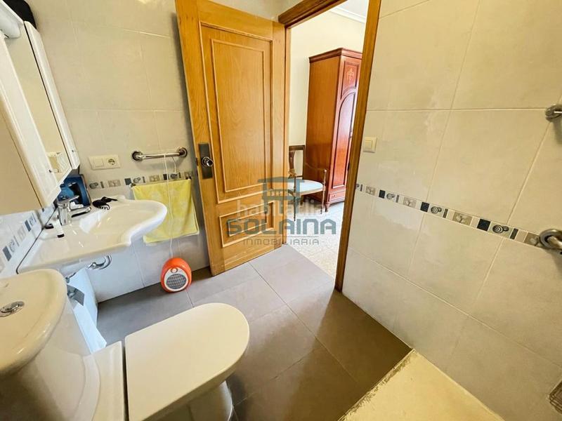 Foto 9d15c126-5a5c-4783-a053-7e2f5cd4004e. Casa en As Lagoas Ourense