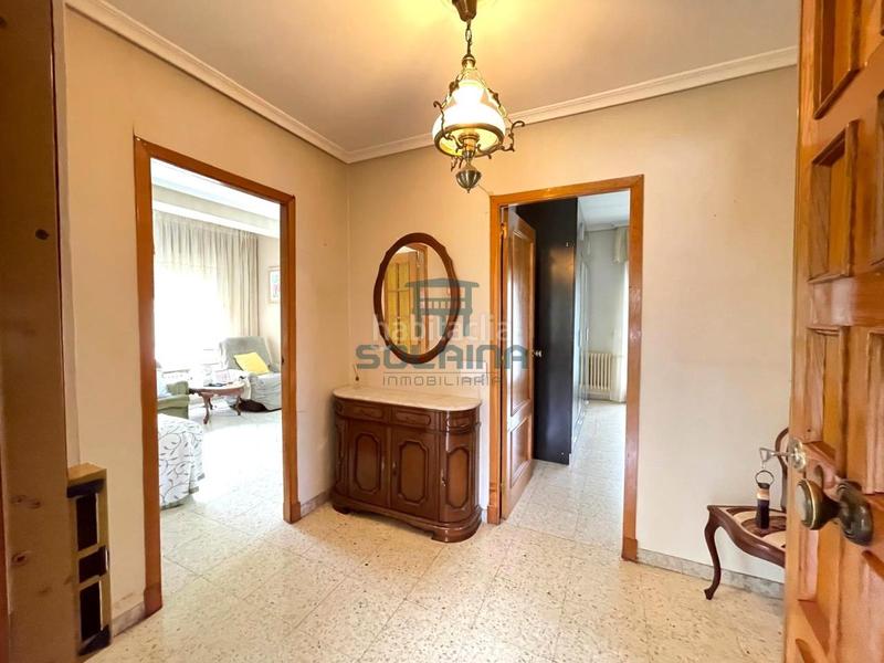 Foto c0e75711-36b1-4052-ae9f-1b81885fb238. Casa en As Lagoas Ourense