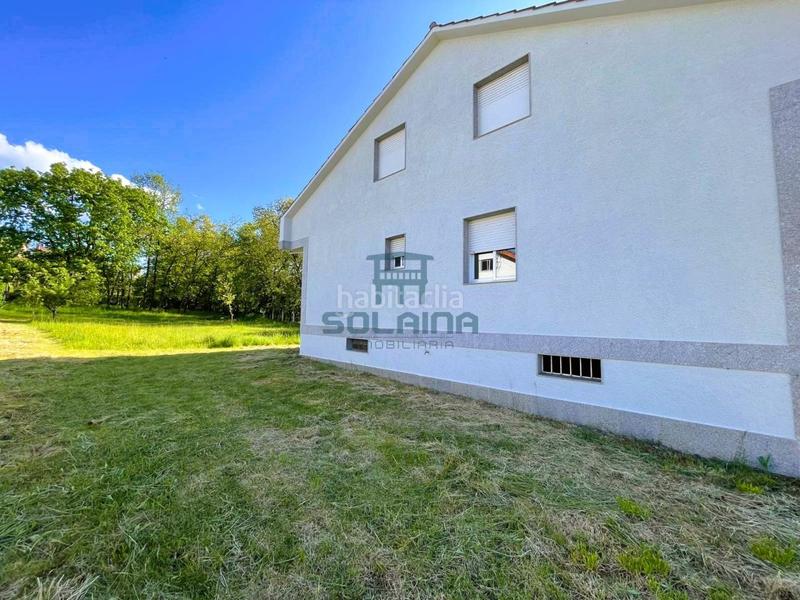 Foto 1d827d75-c646-4a8f-9ff2-ae2c2504c0ad. Chalet with parking in San Cibrao das Viñas