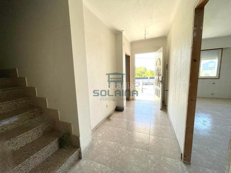 Foto 29bf7e6a-b79b-4105-9f9e-efa6d385ab01. Chalet with parking in San Cibrao das Viñas