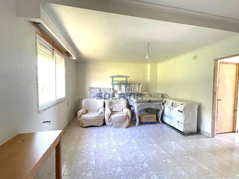 Foto 32be987b-b417-4b98-adfe-1adda6900abf. Chalet with parking in San Cibrao das Viñas