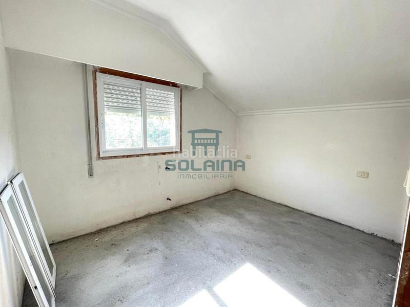 Foto 8e0e2db8-0ca3-414c-8822-fcc58323efe0. Chalet with parking in San Cibrao das Viñas