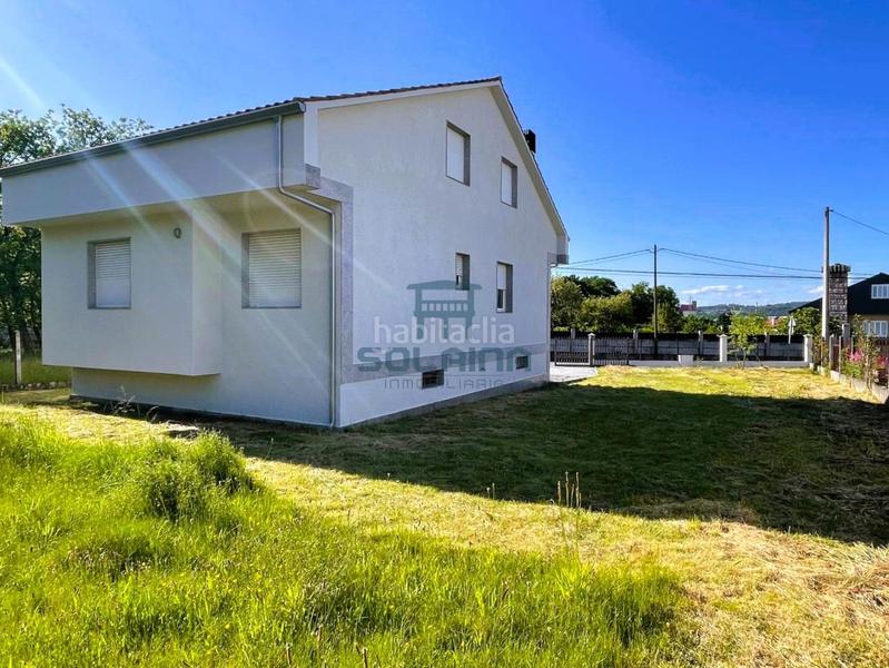 Foto d5cf6c31-32f4-4e61-9386-553343ac85da. Chalet with parking in San Cibrao das Viñas