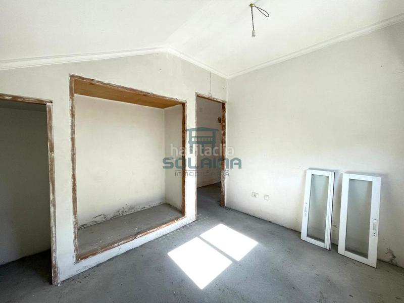 Foto f83ec261-a5d2-4cd4-a86f-9330ebcf1187. Chalet with parking in San Cibrao das Viñas