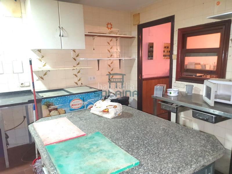 Foto 88086bfa-fd79-4e63-82df-7b958183d705. Alquiler local comercial en Centro Ourense