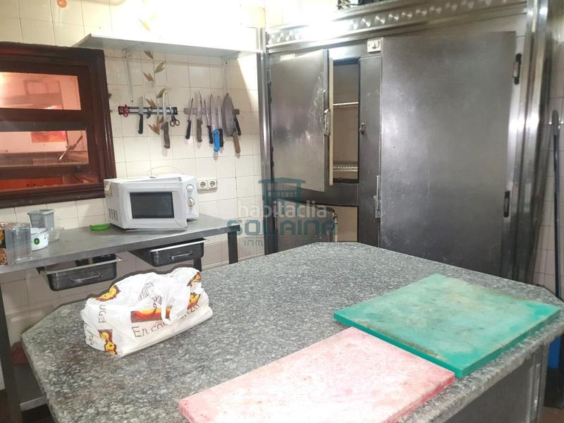 Foto b9314f2d-14e4-498b-a3ba-3903584f8601. Alquiler local comercial en Centro Ourense