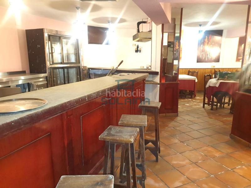 Foto f09c10d6-9d94-454d-815a-9784a8357028. Affitto locale commerciale in Centro Ourense