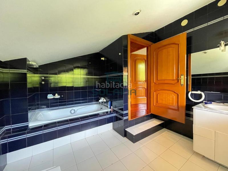 Foto 5f93ce00-ba78-425d-b991-7453bdc2f404. Chalet with heating pool in Esgos