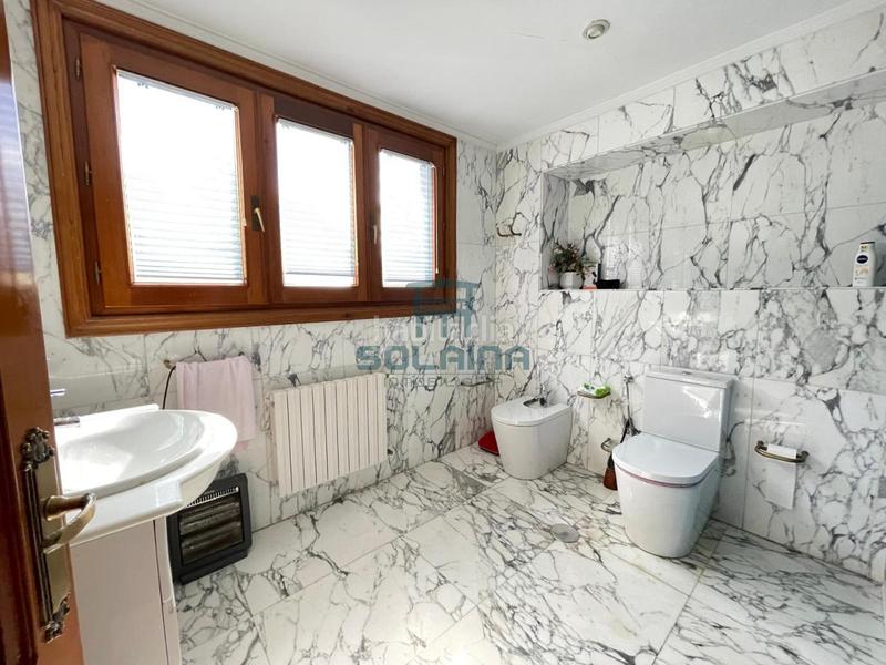 Foto 8d4806e9-3d8f-4499-9c04-7e101778f32a. Chalet with heating pool in Esgos