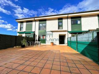 Casa adossada a San Cibrao das Viñas