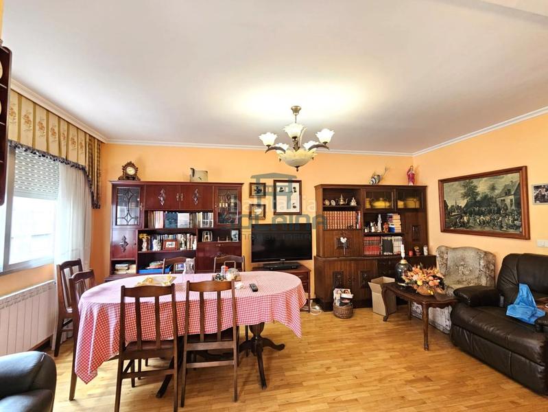 Foto 3db1f787-7f57-4bc0-97e9-6a68a4d923b9. Appartement avec chauffage parking dans Universidad Ourense