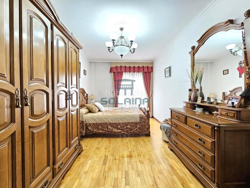 Foto 22d73087-8299-48ce-8a81-a9cf73a42868. Piso en Universidad Ourense