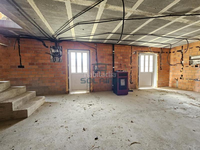 Foto 092f2596-afb7-48fd-b895-f208d0db5ce2. Casa a Peroxa (A)