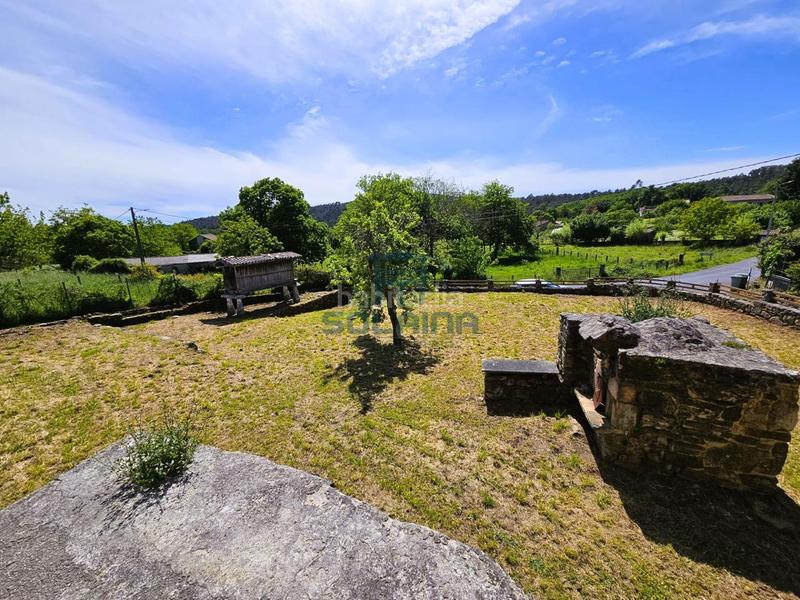 Foto 93cc1fb8-4db8-4e9b-a17c-3c0274fb1d3d. Casa a Peroxa (A)