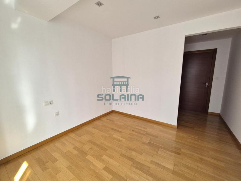 Foto 5c7e2620-84a6-43b5-9f3f-e4c237fdc116. Miete zweistöckige wohnung mit heizung parking in Ourense