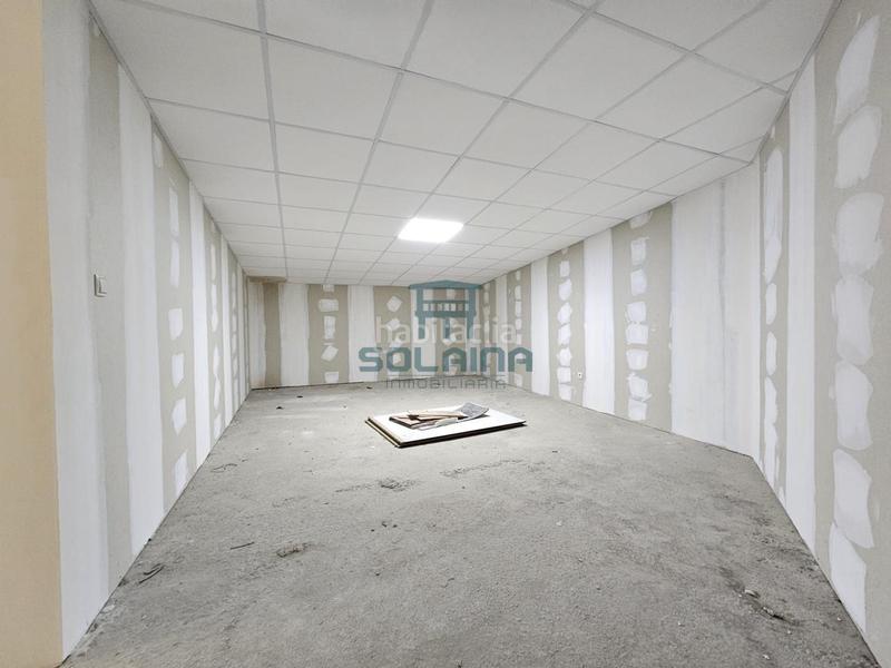 Foto 41688615-0ed8-4687-b2ff-8f07cce076d9. Affitto locale commerciale in Couto Ourense