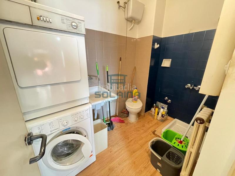 Foto 0f1c09d9-fba2-40a0-ada1-25516e729b19. Flat with heating in Centro Ourense