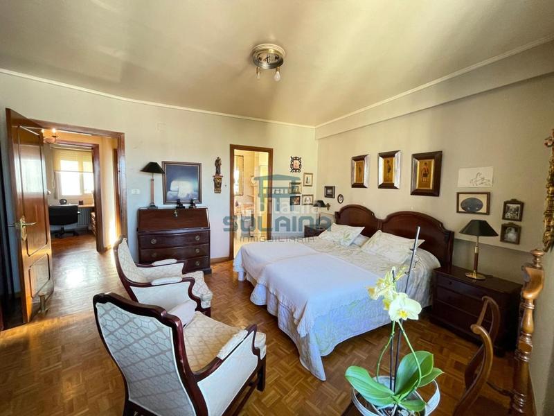 Foto d6963ad1-dfca-4908-8f18-3b9484a536b4. Flat with heating in Centro Ourense