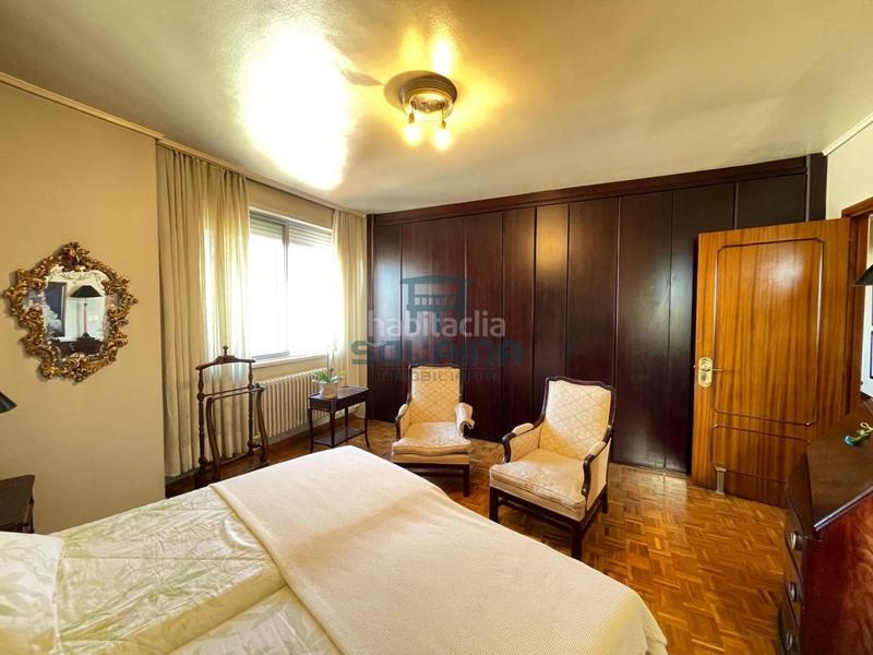 Foto 6bda464d-024c-4f75-9248-853062454db3. Piso en Centro Ourense