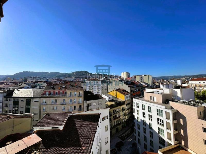 Foto 6d9f7d7b-035f-4763-a9ed-ca3d5bee09d7. Piso en Centro Ourense
