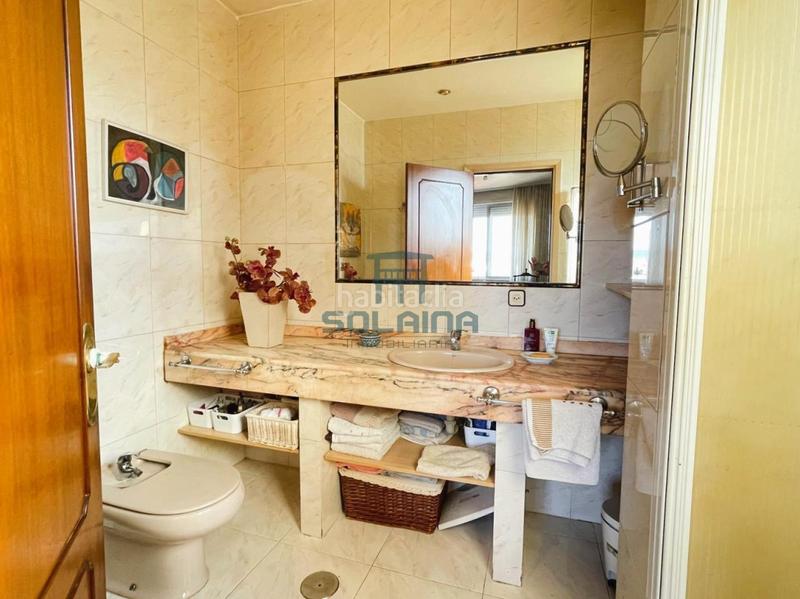 Foto 831bdea3-d248-4bfc-b38f-077e40340bcf. Piso en Centro Ourense